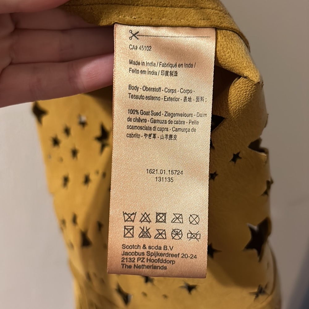 Fringed Mustard Yellow Vest with Star Cutouts - Picture 7 of 8